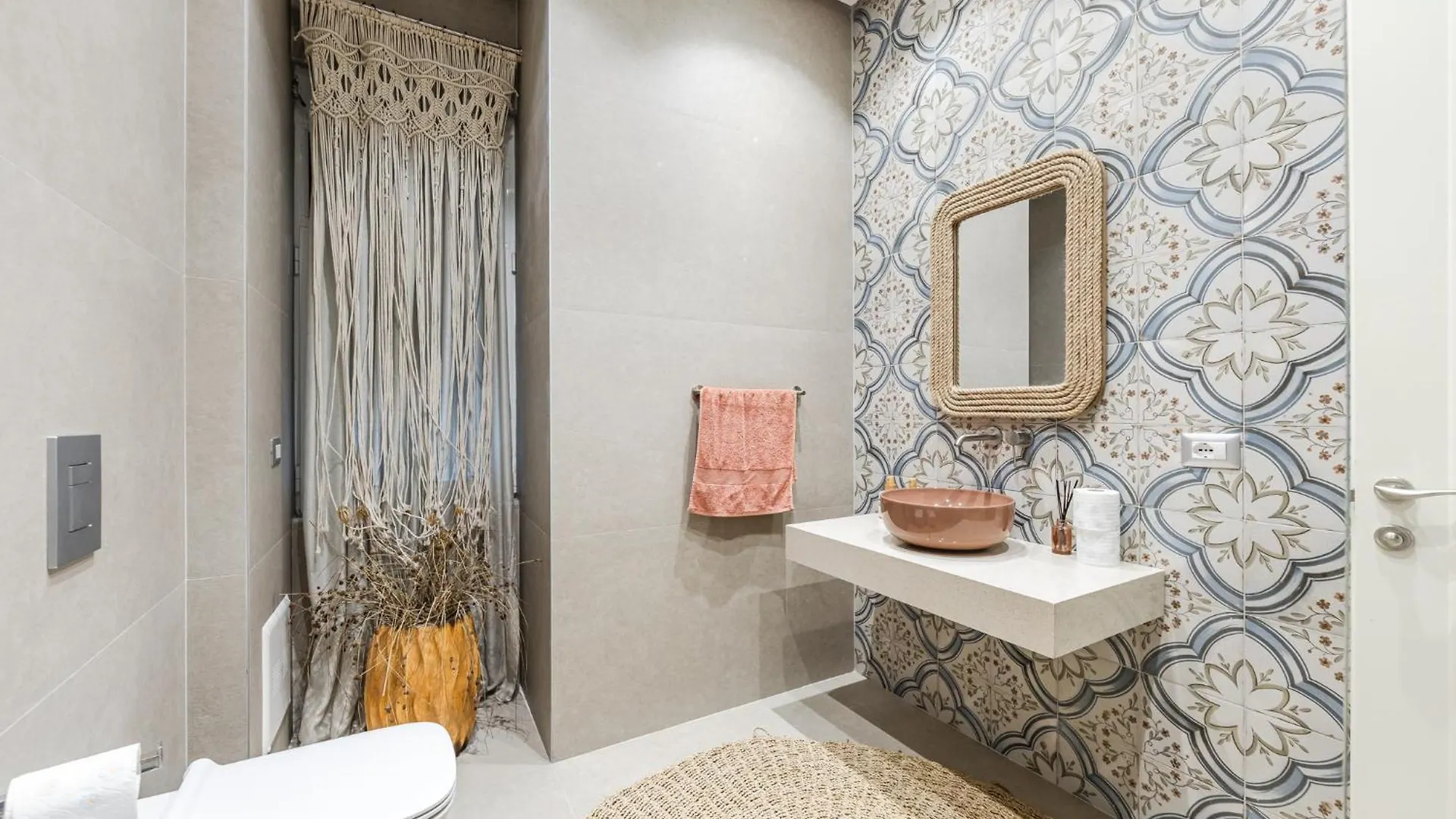 Luxury Villa Emma Dıraç