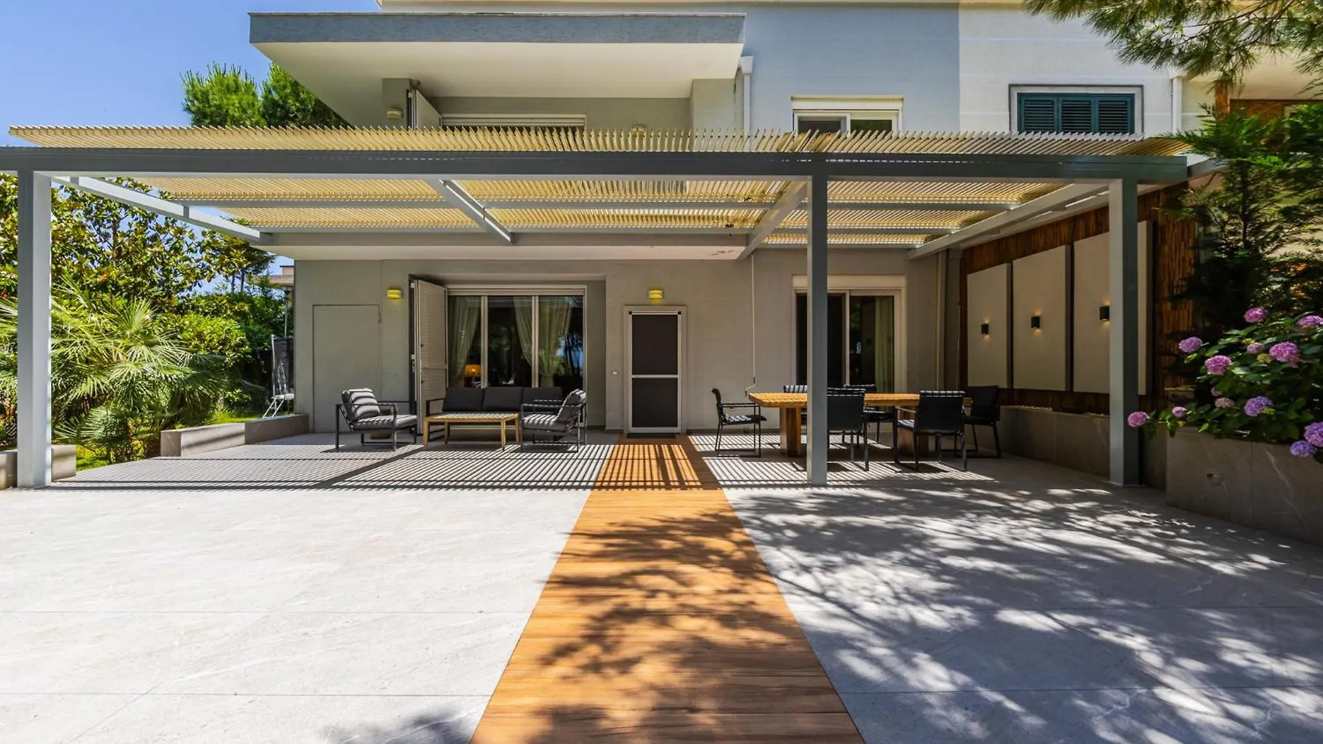 Luxury Villa Emma Dıraç